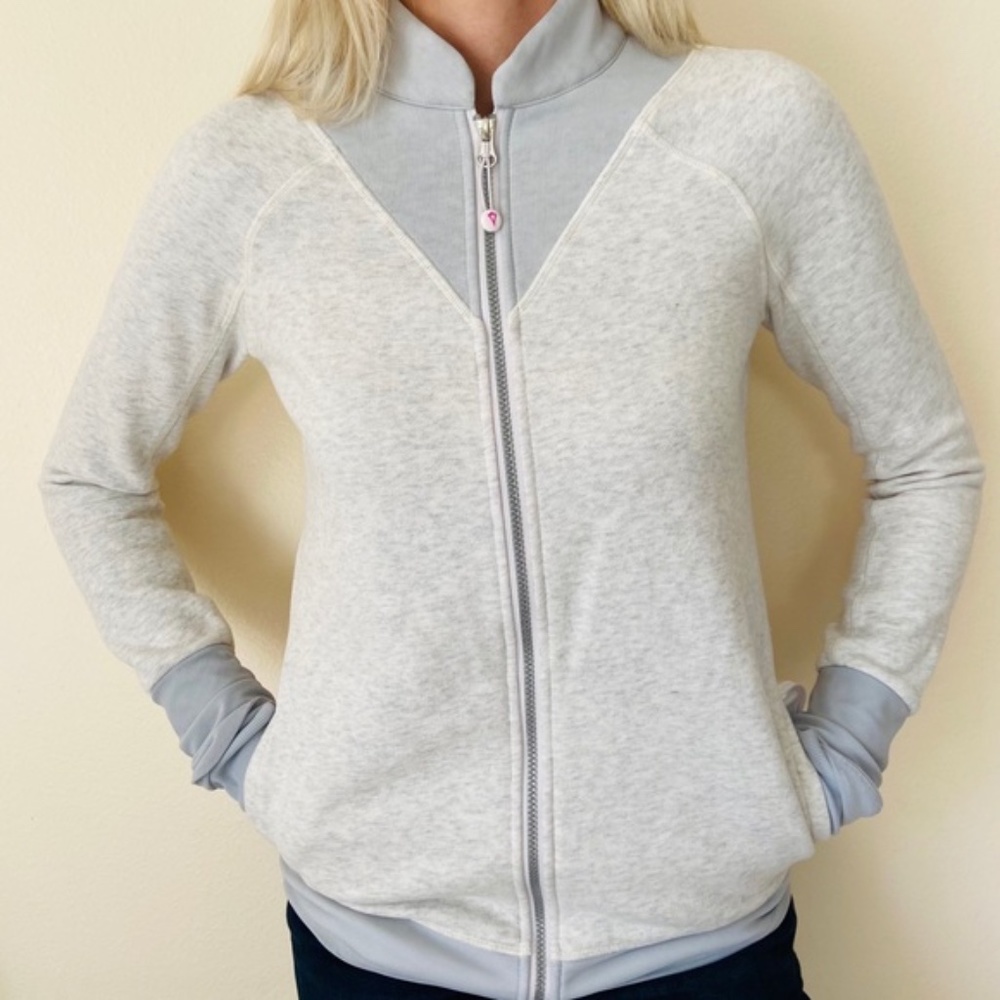 IVIVVA by Lululemon Girls 10 Gray Netted Athletic Jacket Layer Zip Up Break Line